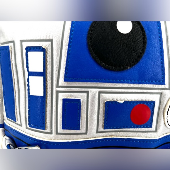 Loungefly R2-D2 backpack - Picture 6 of 8